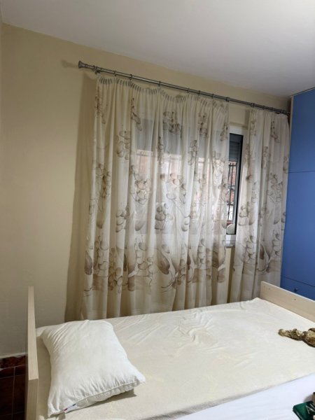 Tirane, jepet me qera apartament 2+1 , 78 m² 600 € (Rruga Zonje Curre)