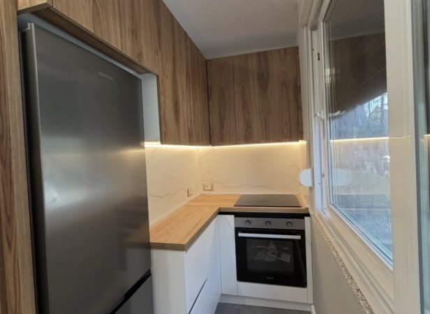 Tirane, jepet me qera apartament Kati 1, 60 m² 550 € 