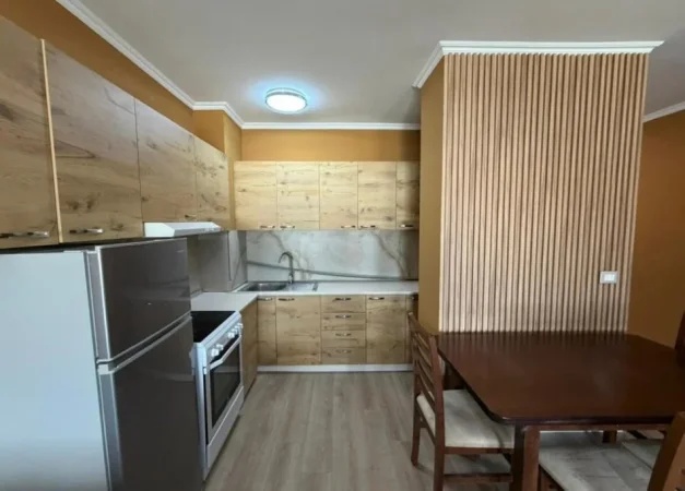 Tirane, jepet me qera apartament 2+1+Ballkon Kati 9, 110 m² 700 € 