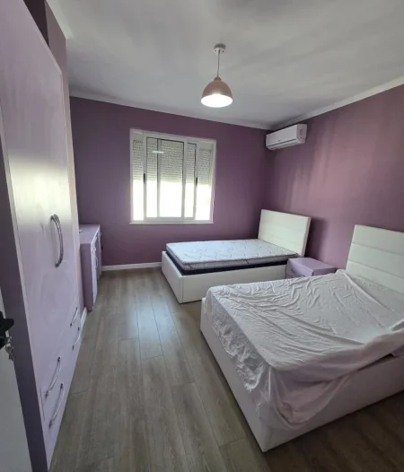 Tirane, jepet me qera apartament 2+1+Ballkon Kati 9, 110 m² 700 € 