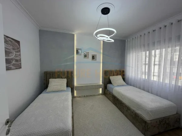 Tirane, shitet apartament 2+1+Ballkon Kati 4, 101 m² 173.000 € (Unaza e Re)