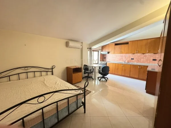 Tirane, shitet Vile Kati 4, 578 m² 1.500.000 € (Rr. Riza Cerova)