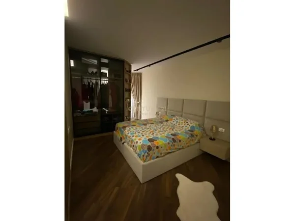 Tirane, shes apartament 1+1+Aneks+Ballkon Kati 3, 97 m² 177.000 € 