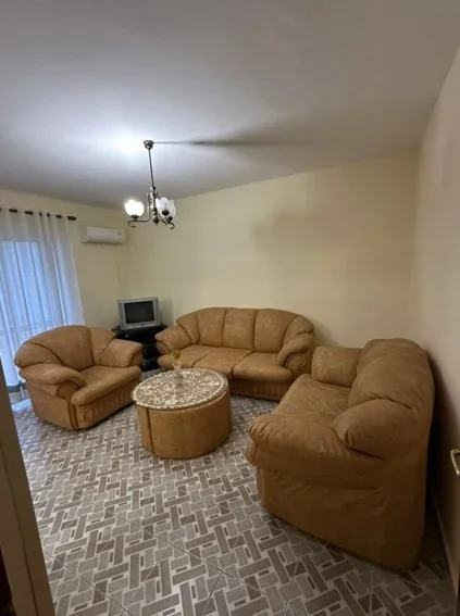 Tirane, jepet me qera apartament 3+1+Aneks Kati 4, 100 m² 550 € (Bulevardi zogu i 1)