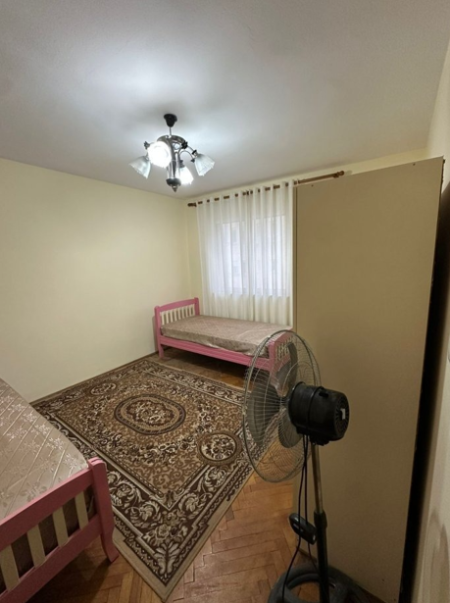 Tirane, jepet me qera apartament 3+1+Aneks Kati 4, 100 m² 550 € (Bulevardi zogu i 1)