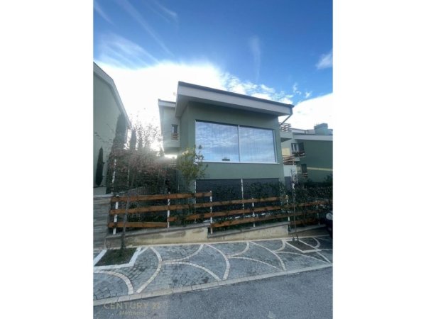 Tirane, shes Vile 3 Katshe Kati 3, 600 m² 1.500.000 € (Long Hill)