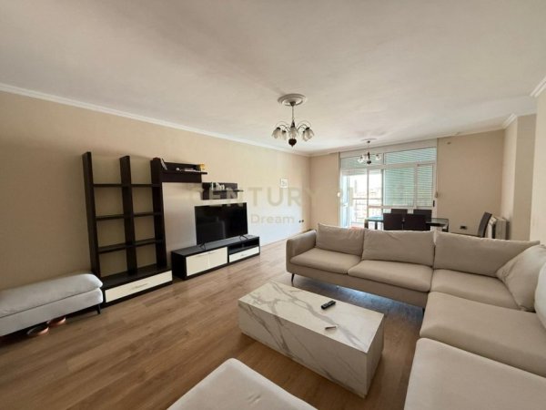 Tirane, shitet apartament 3+1+Ballkon Kati 11, 156 m² 425.000 € (ish Ekspozita)