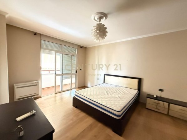 Tirane, shitet apartament 3+1+Ballkon Kati 11, 156 m² 425.000 € (ish Ekspozita)