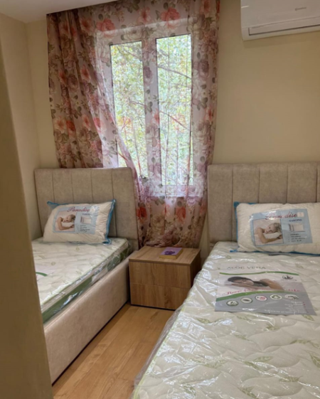 Tirane, jepet me qera apartament 2+1 Kati 4, 85 m² 550 € (Bulevardi Bajram Curri)