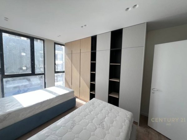 Tirane, shes apartament 2+1+Aneks+Ballkon Kati 5, 104 m² 300.000 € 