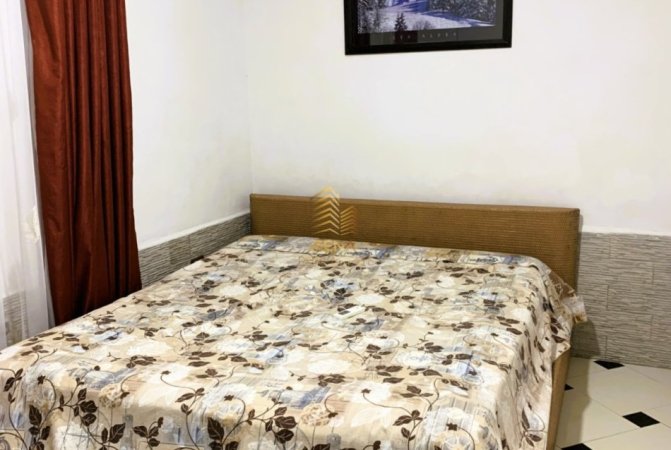 Tirane, jepet me qera shtepi 1+1+Ballkon Kati 1, 65 m² 400 € (Rruga 5 Maj)