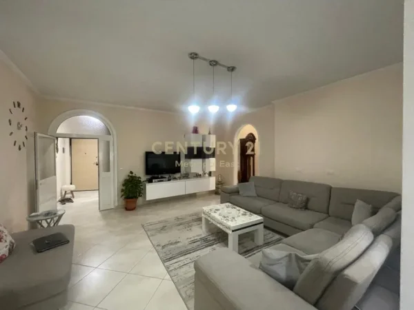 Tirane, shes apartament 2+1+Aneks+Ballkon Kati 5, 127 m² 269.000 € 