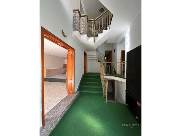 Tirane, shes Vile 3 Katshe Kati 3, 491 m² 770.000 € 