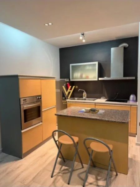 Tirane, jepet me qera apartament 1+1+Ballkon Kati 8, 62 m² 600 € (RRUGA DERVISH HIMA)