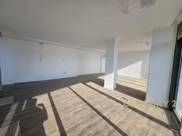 Tirane, shes apartament 3+1+Aneks+Ballkon Kati 12, 213 m² 675.000 € (Lake View)