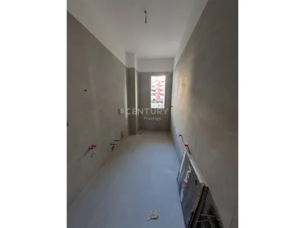 Tirane, shes apartament 2+1+Aneks+Ballkon Kati 2, 108 m² 269.900 € (Corner Residence)