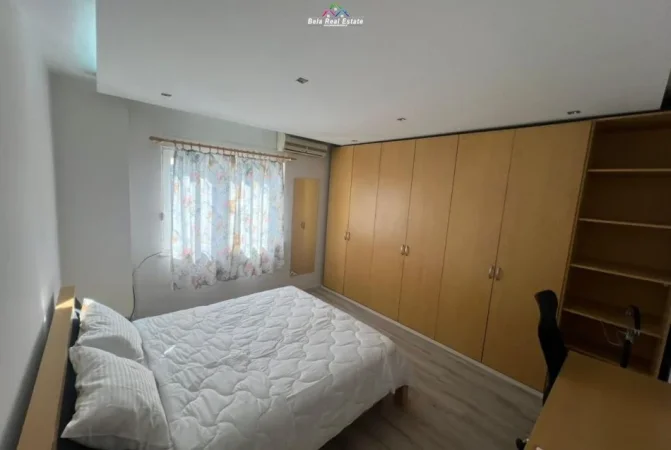Tirane, jepet me qera apartament 1+1 Kati 8, 65 m² 600 € (Rruga e Elbasanit)