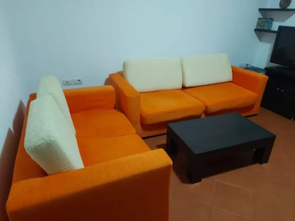 Tirane, jepet me qera apartament 1+1 Kati 3, 500 m² 500 € (ish ekspozita)