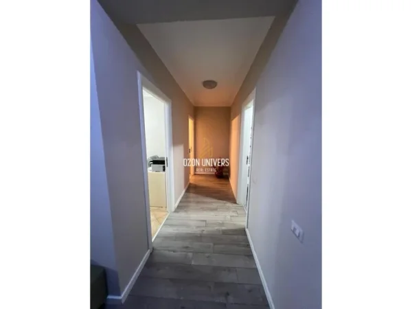Tirane, shitet apartament 2+1+Ballkon Kati 5, 122 m² 250.000 € (Usluga Residence, Stacioni i Trenit Tirana, Albania)