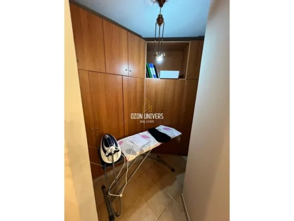 Tirane, shitet apartament 2+1+Ballkon Kati 5, 122 m² 250.000 € (Usluga Residence, Stacioni i Trenit Tirana, Albania)