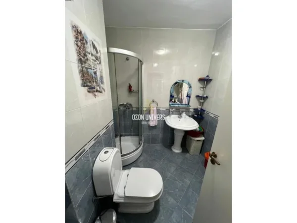 Tirane, shitet apartament 2+1+Ballkon Kati 5, 122 m² 250.000 € (Usluga Residence, Stacioni i Trenit Tirana, Albania)