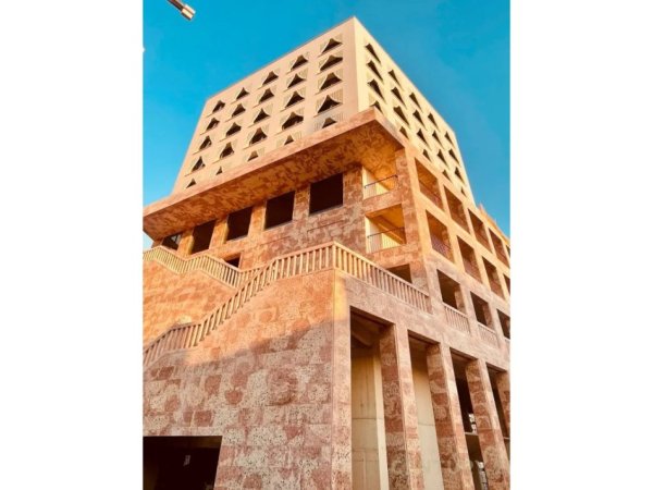 Tirane, shes apartament 2+1+Aneks+Ballkon Kati 12, 155 m² (Book Building)