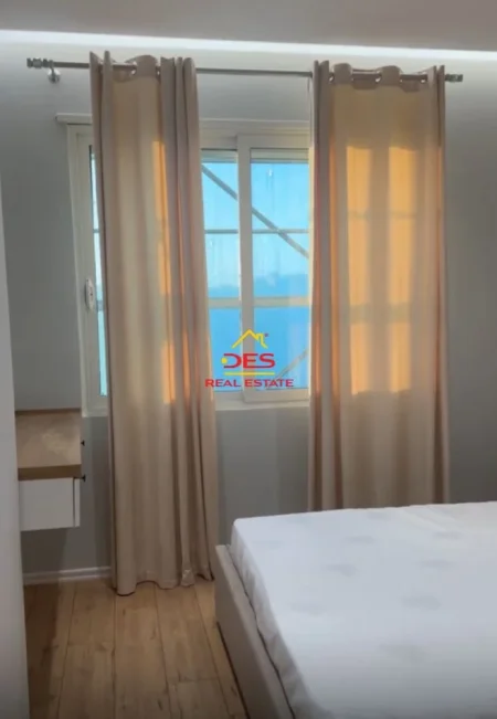 Vlore, jepet me qera apartament 1+1+Ballkon Kati 4, 70 m² 400 € (Rruga Sadik Zotaj)