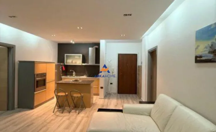 Tirane, jepet me qera apartament 1+1+Ballkon Kati 8, 62 m² 600 € (RRUGA E ELBASANIT)