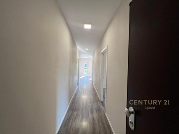 Tirane, shes apartament 2+1+Aneks+Ballkon Kati 1, 88 m² 210.000 € (Hipoteka)