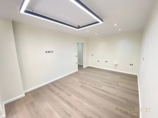 Tirane, shes apartament 1+1+Aneks+Ballkon Kati 5, 62 m² 