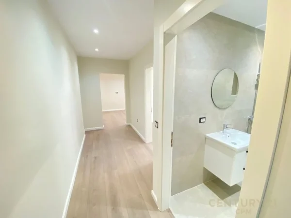 Tirane, shes apartament 1+1+Aneks+Ballkon Kati 5, 62 m² 