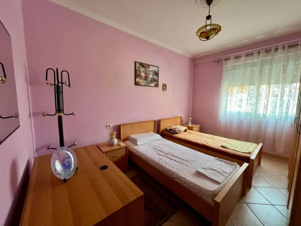 Tirane, jepet me qera apartament 2+1+Ballkon Kati 3, 120 m² 570 € (Astir)