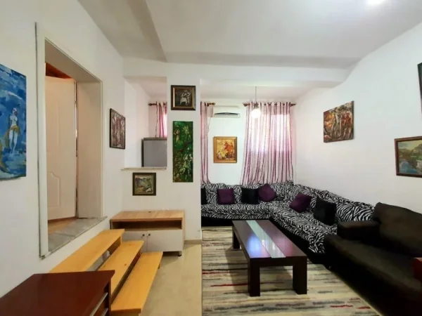 Tirane, shitet apartament 2+1 Kati 1, 75 m² 140.000 € (Xhamia e Tabakëve)