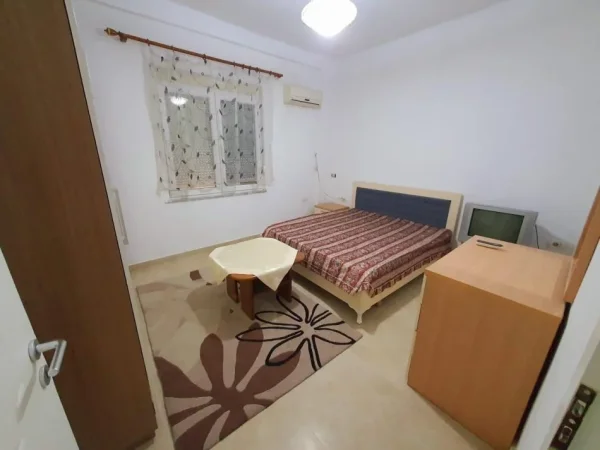 Tirane, shitet apartament 2+1 Kati 1, 75 m² 140.000 € (Xhamia e Tabakëve)