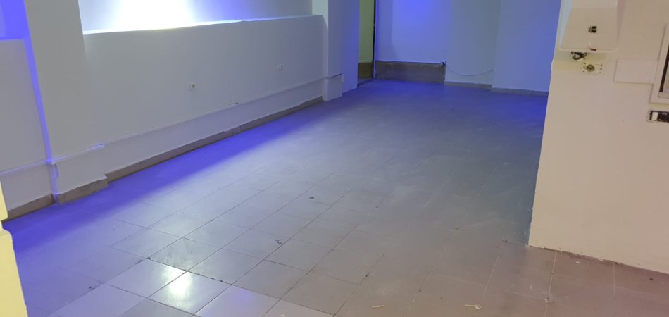 Tirane, jap me qera ambjent biznesi Kati 0, 171 m² 750 € (Vasil shanto)