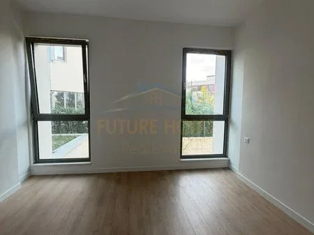 Tirane, jepet me qera apartament 2+1 Kati 1, 122 m² 1.200 € 