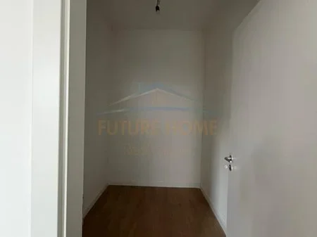 Tirane, jepet me qera apartament 2+1 Kati 1, 122 m² 1.200 € 