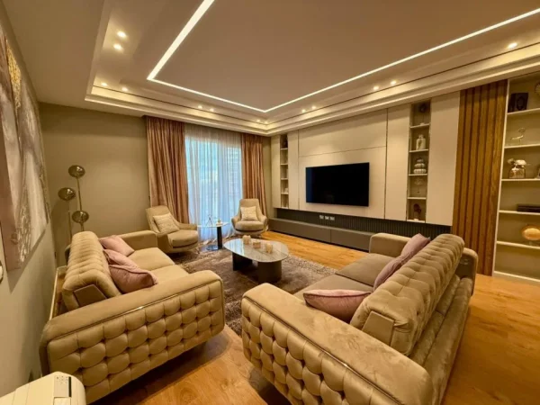 Tirane, shitet apartament 3+1+Aneks+Ballkon , 182 m² 355.000 € (Fusha Aviacionit)