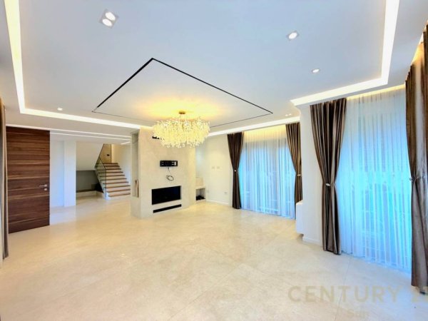 Tirane, shes Vile 3 Katshe Kati 3, 404 m² 780.000 € 