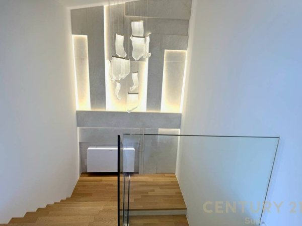 Tirane, shes Vile 3 Katshe Kati 3, 404 m² 780.000 € 