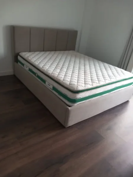 Tirane, jepet me qera apartament 1+1+Ballkon Kati 3, 60 m² 400 € (Rruga Mihal Grameno)