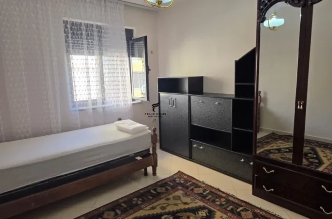 Tirane, jepet me qera apartament 2+1 Kati 4, 600 m² 600 € (RRUGA E DIBRES)