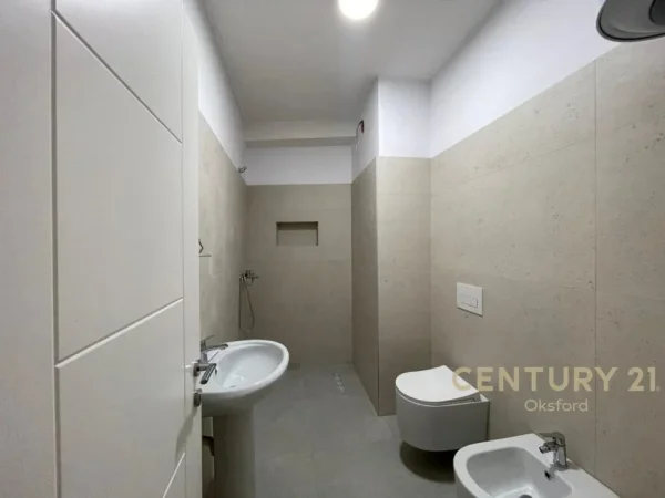 Tirane, shes apartament 2+1+Ballkon Kati 7, 89 m² 149.000 €