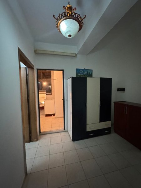 Tirane, shitet apartament 1+1+Ballkon Kati 1, 78 m² 96.000 € (Rruga e e Dibres , prane spitalit amerikan 2 ,ose bar Artist)