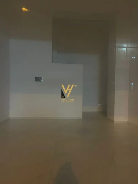 Tirane, jepet me qera ambjent biznesi Kati 0, 35 m² 650 € (STADIUMI DINAMO)