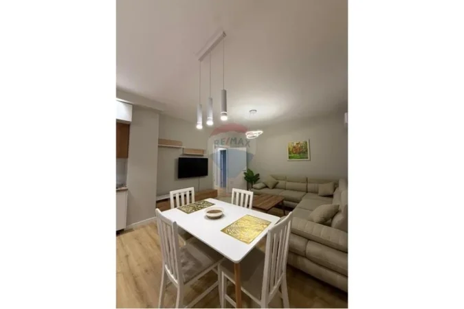 Tirane, jepet me qera apartament 1+1 Kati 4, 75 m² 550 € (Rruga Teodor Keko)