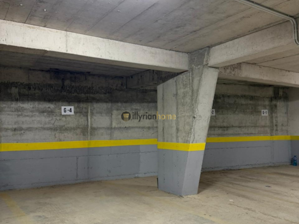 Tirane, jepet me qera ambjent biznesi Kati -2, 15 m² 100 € (Pazari i Ri)