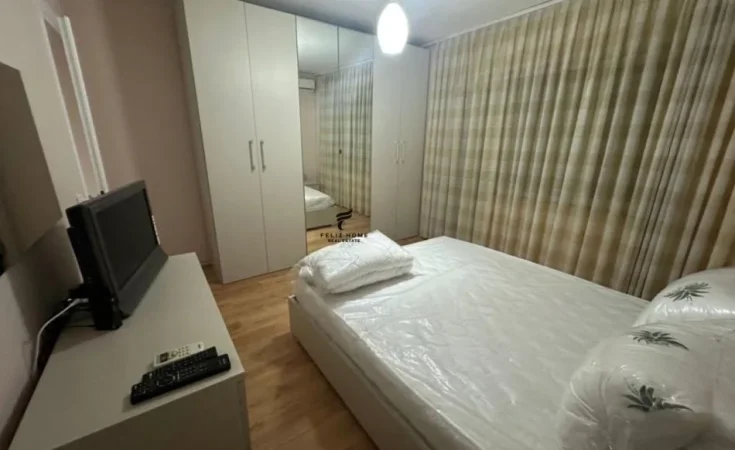 Tirane, jepet me qera apartament 2+1 Kati 2, 80 m² 650 € (FUSHA E AVIACIONIT)
