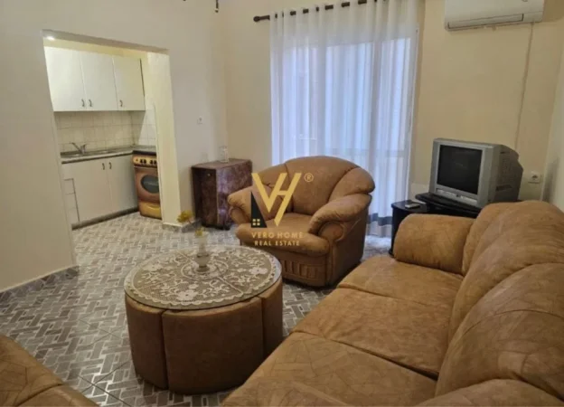 Tirane, jepet me qera apartament 3+1+Ballkon Kati 6, 90 m² 550 € (BULEVARDI ZOGU I PARE)