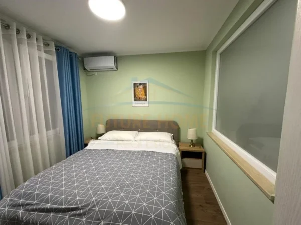 Tirane, jepet me qera apartament 2+1 Kati 3, 93 m² 800 €